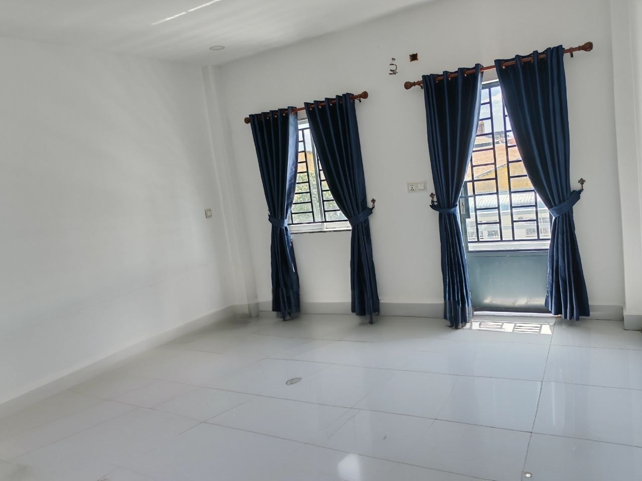 បន្ទប់ទោលគ្មានផ្ទះបាយ